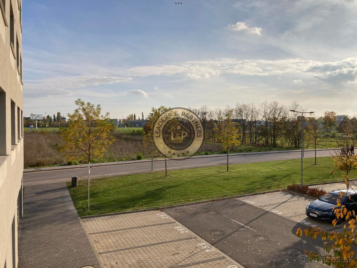 Úplne nový 3-izbový byt Ovocné sady - 14