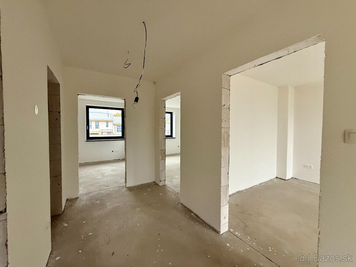 Na predaj moderný rodinný dom s výhľadom na mesto - 14