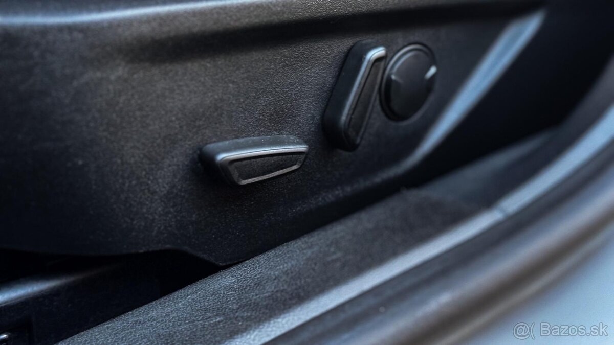 Ford Focus Combi 1.5 TDCi EcoBlue Titanium X • Automat - 14