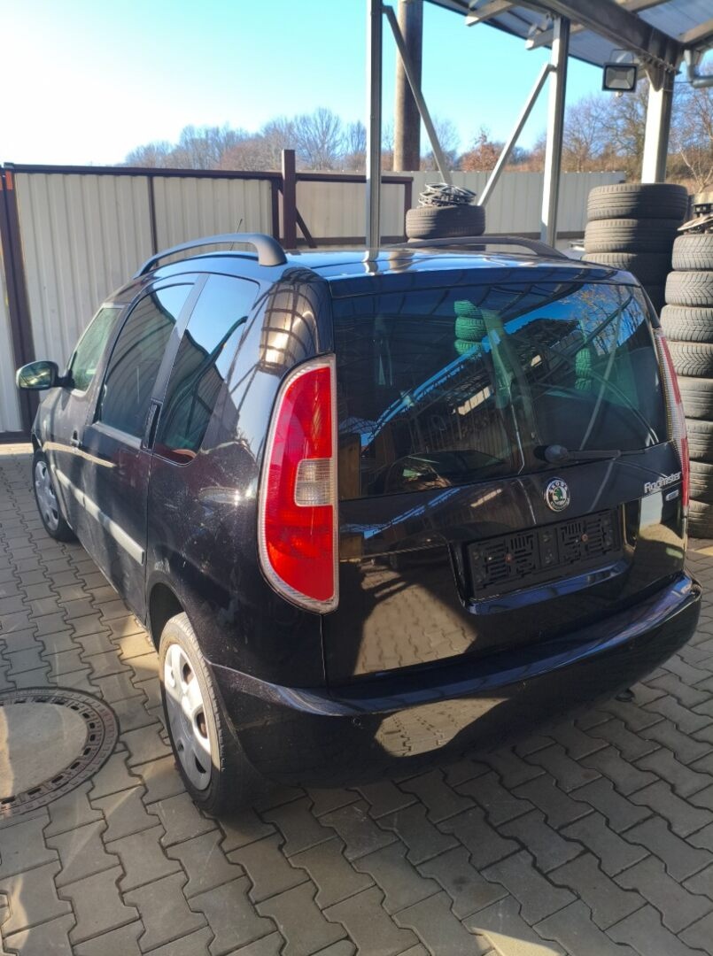 Škoda Roomster 1.6 16V MPI benzín - 14
