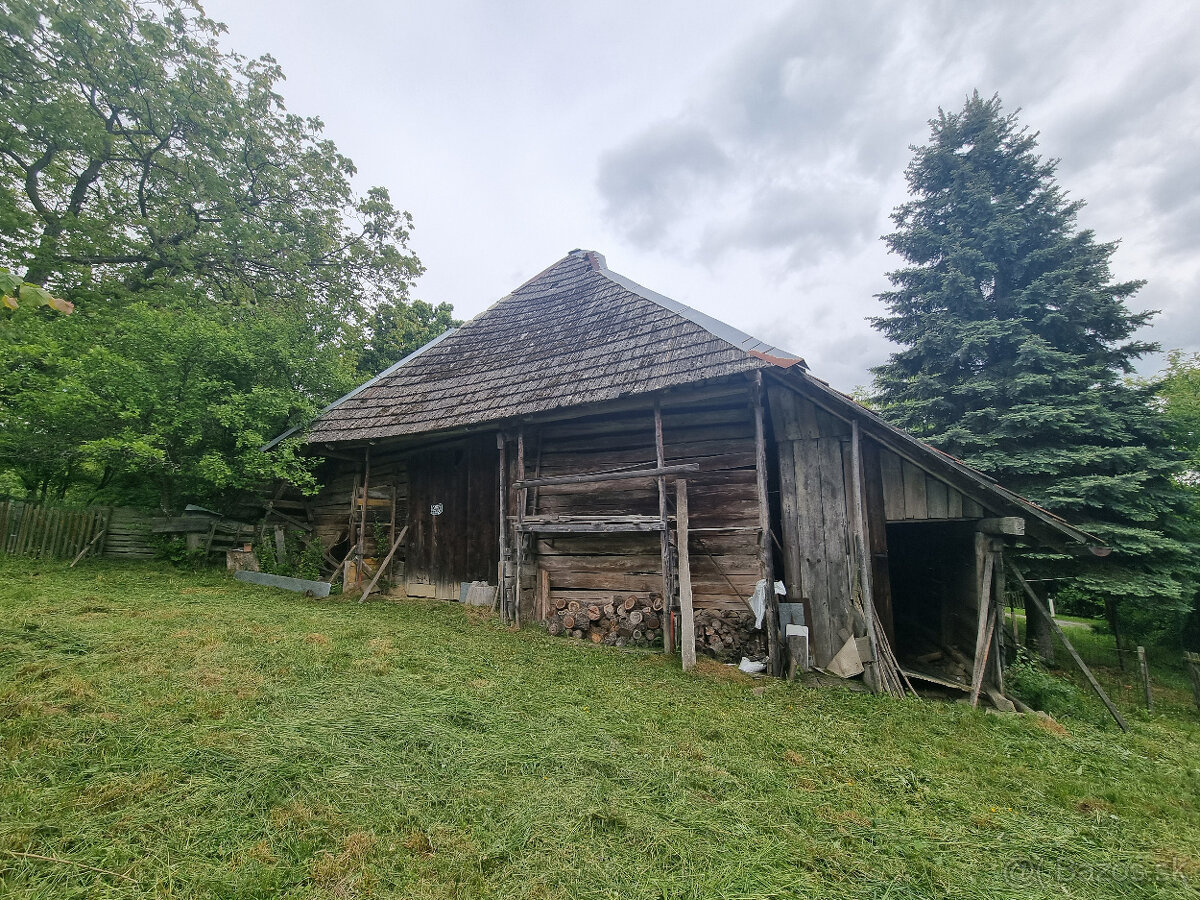 DOM, STODOLA a POZEMKY 4312 m2 STAROTURANSKÉ KOPANICE NMNV - 14