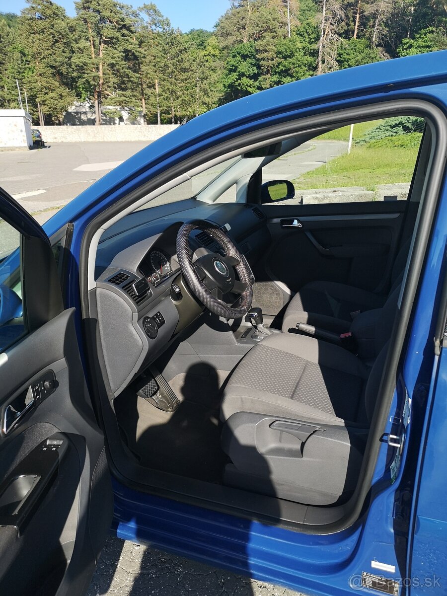 Volkswagen Touran AUTOMAT s park. senzorom - 14