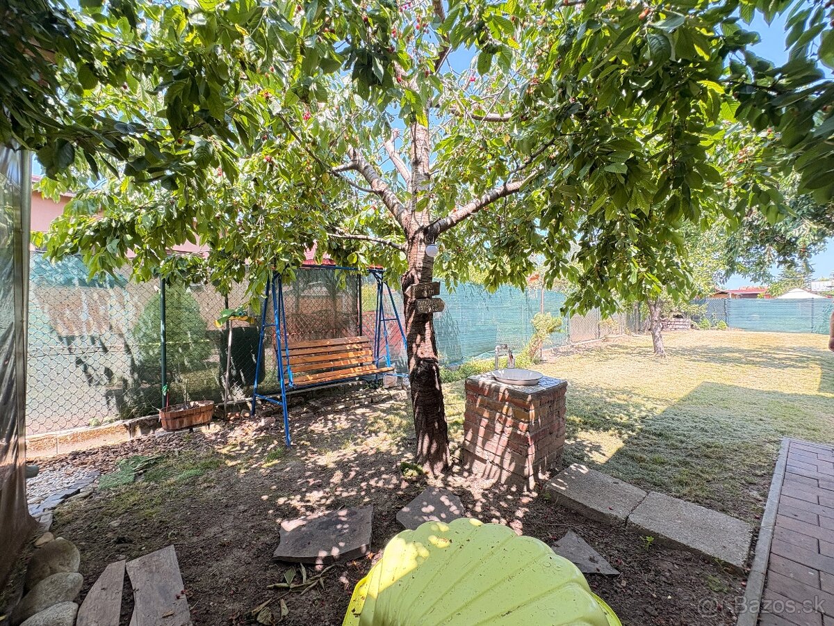 Murovaná chatka so záhradou na predaj v TOP oblasti. N.Z. - 14