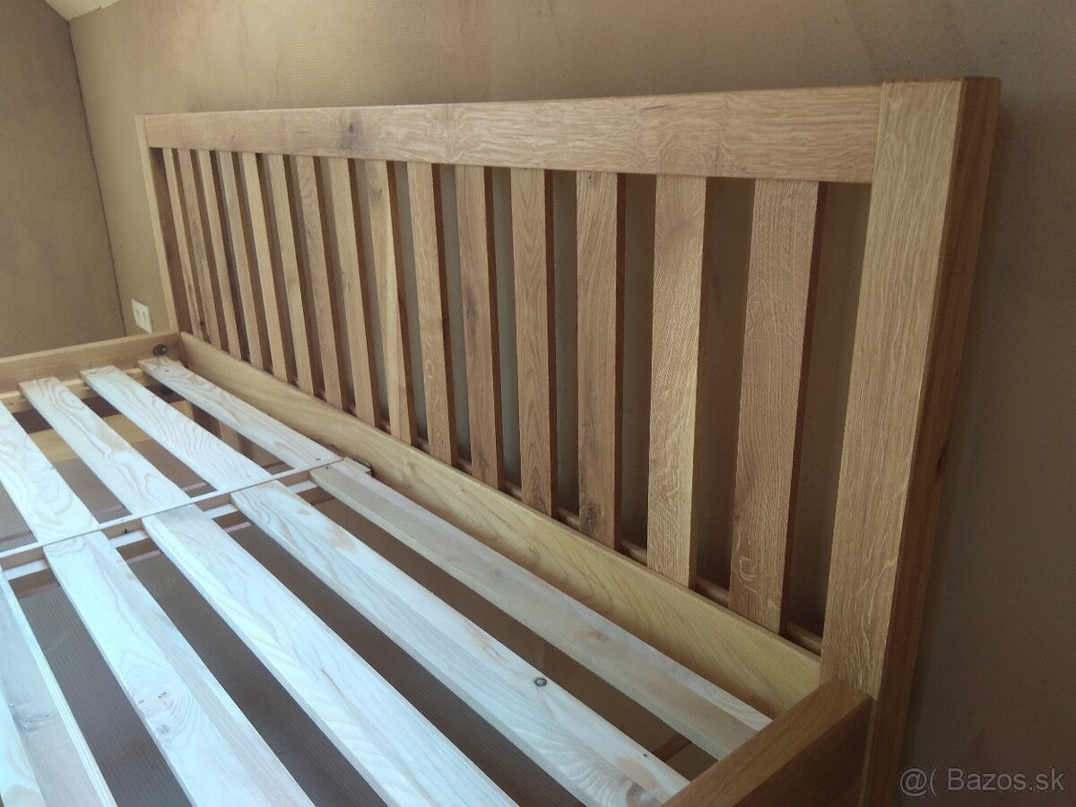 Masívna dubová posteľ Lucia + 2 stolíky zdarma - 14