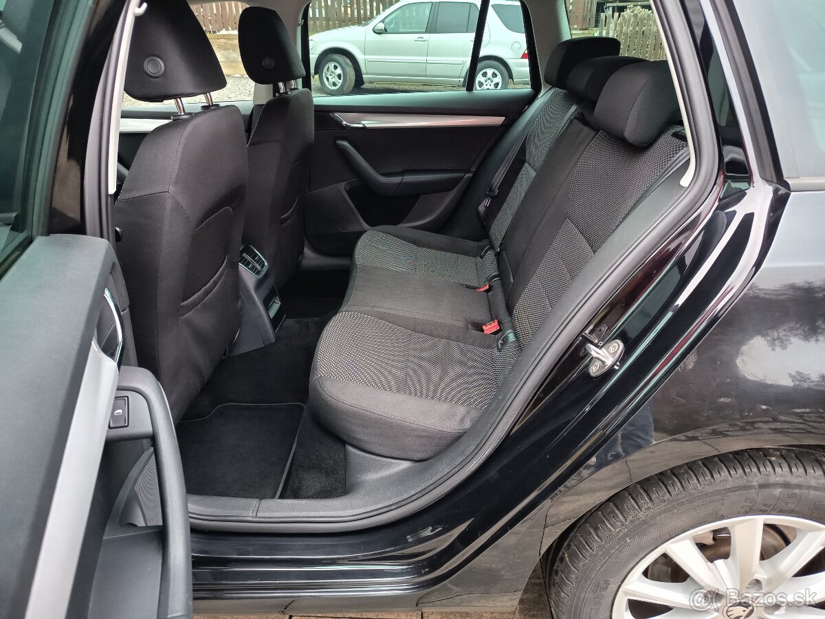 Škoda Octavia 2.0 TDI Executive 110 kW - 14