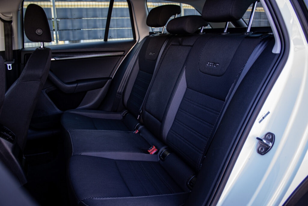 Škoda Octavia SCOUT 2.0 TDI DSG 4x4 - 14