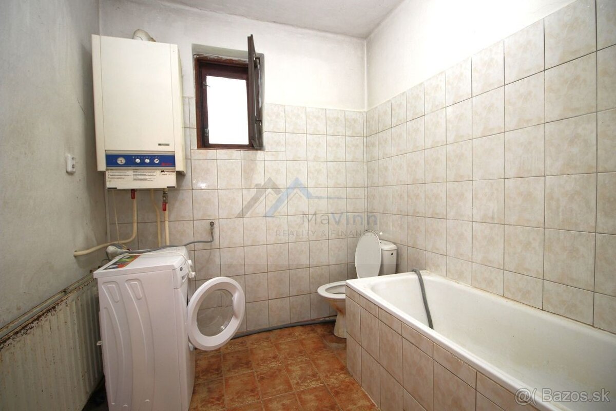 PREDAJ DOM s GARÁŽOU a poz. 539 m² Klížske Hradište - 14