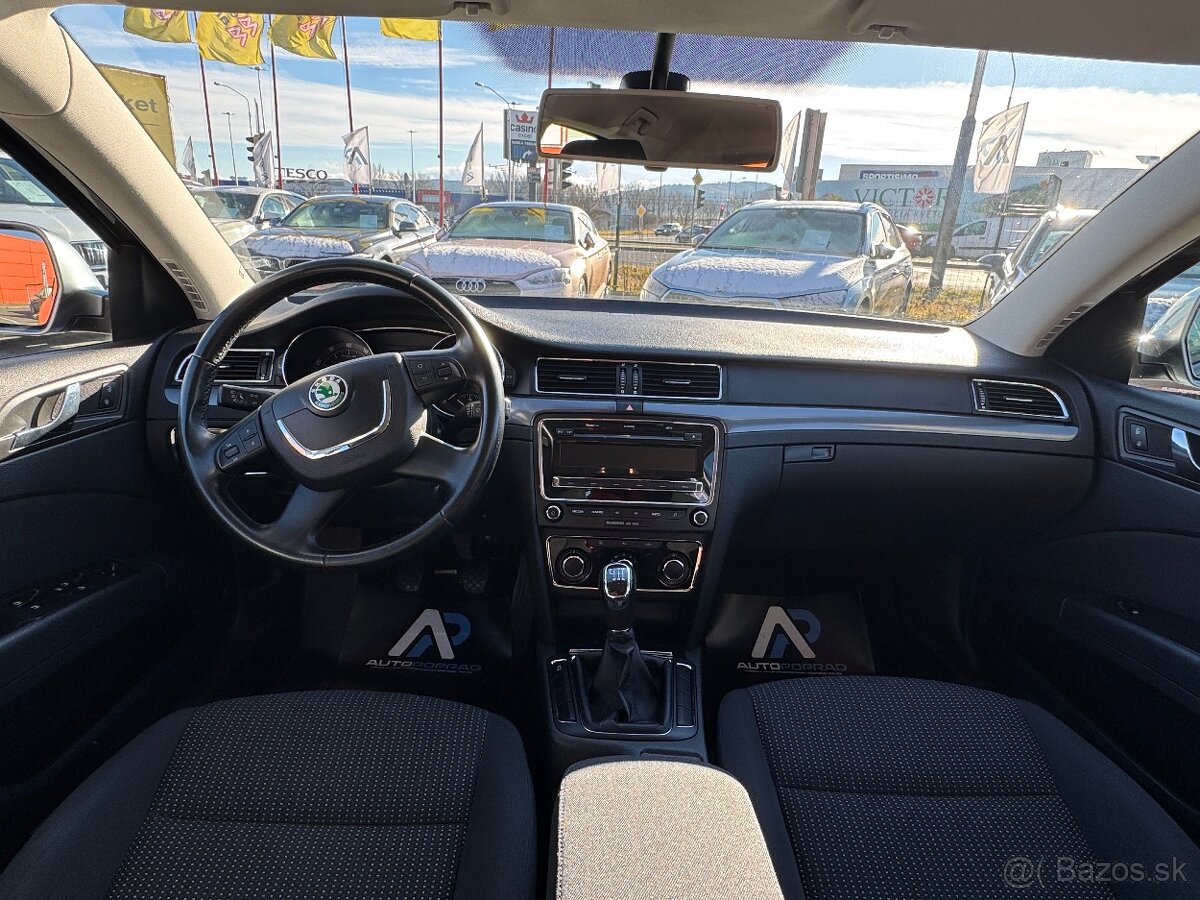Škoda Superb 1.4 TSI Family - 14