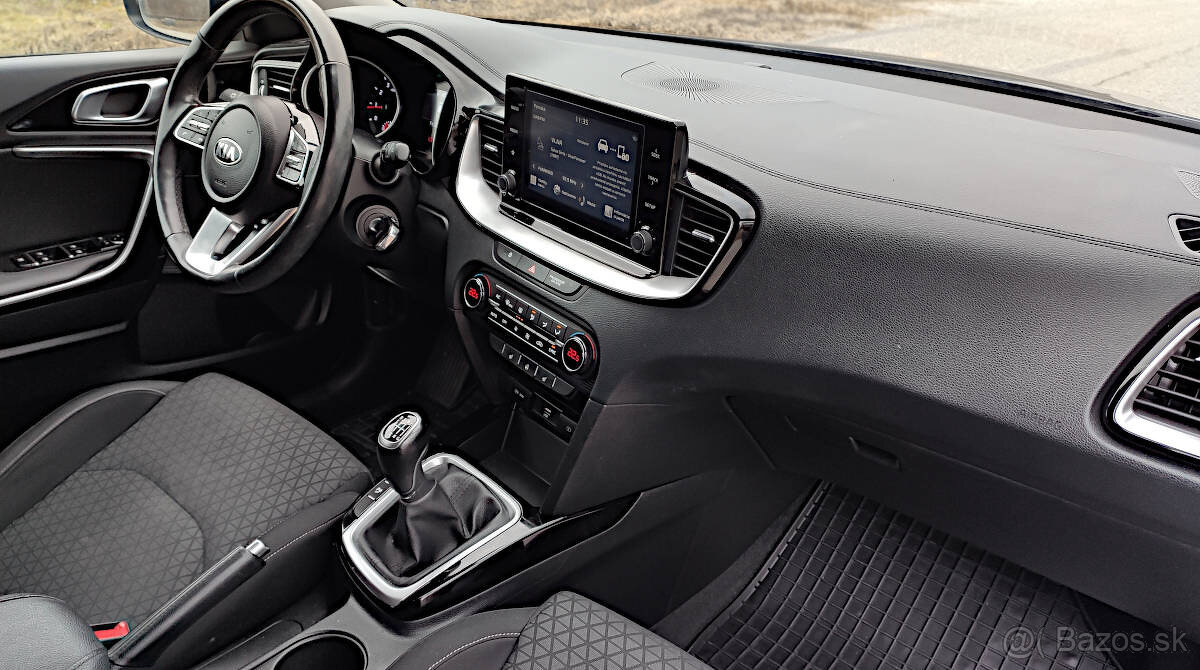 Kia Ceed SW combi 1.5 T-GDi Gold - 14