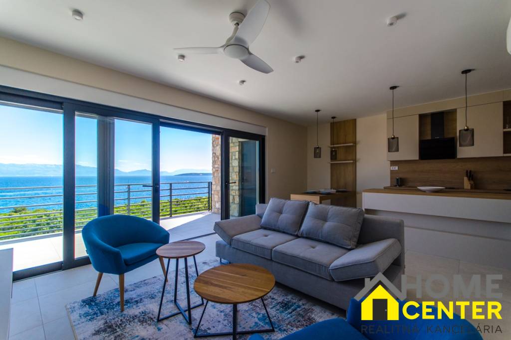 NA PREDAJ kamenná vila /400 m² / s výhľadom na more, ostrov - 14