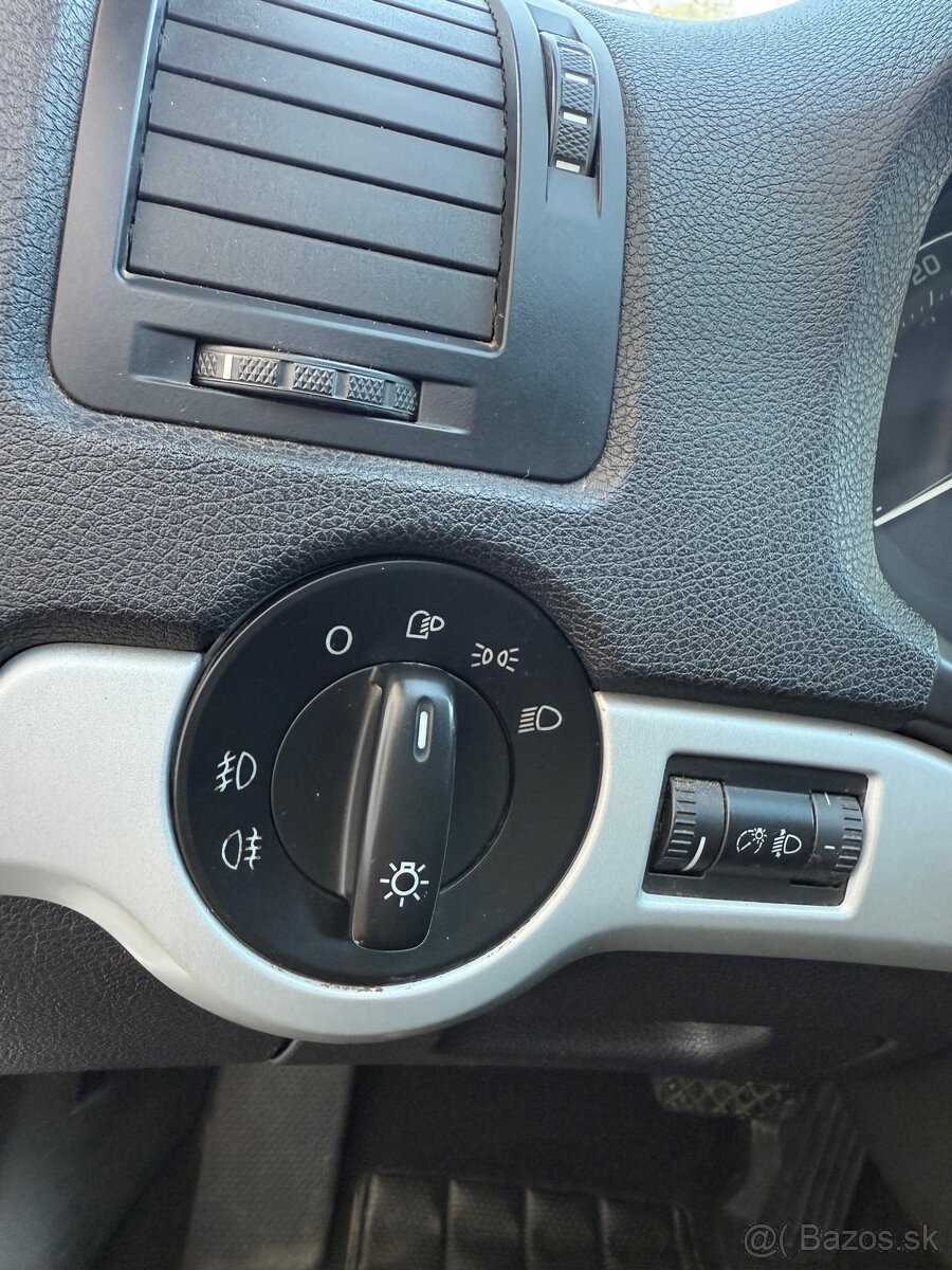 ŠKODA OCTAVIA 2 COMBI 1.9 TDI DSG - 14