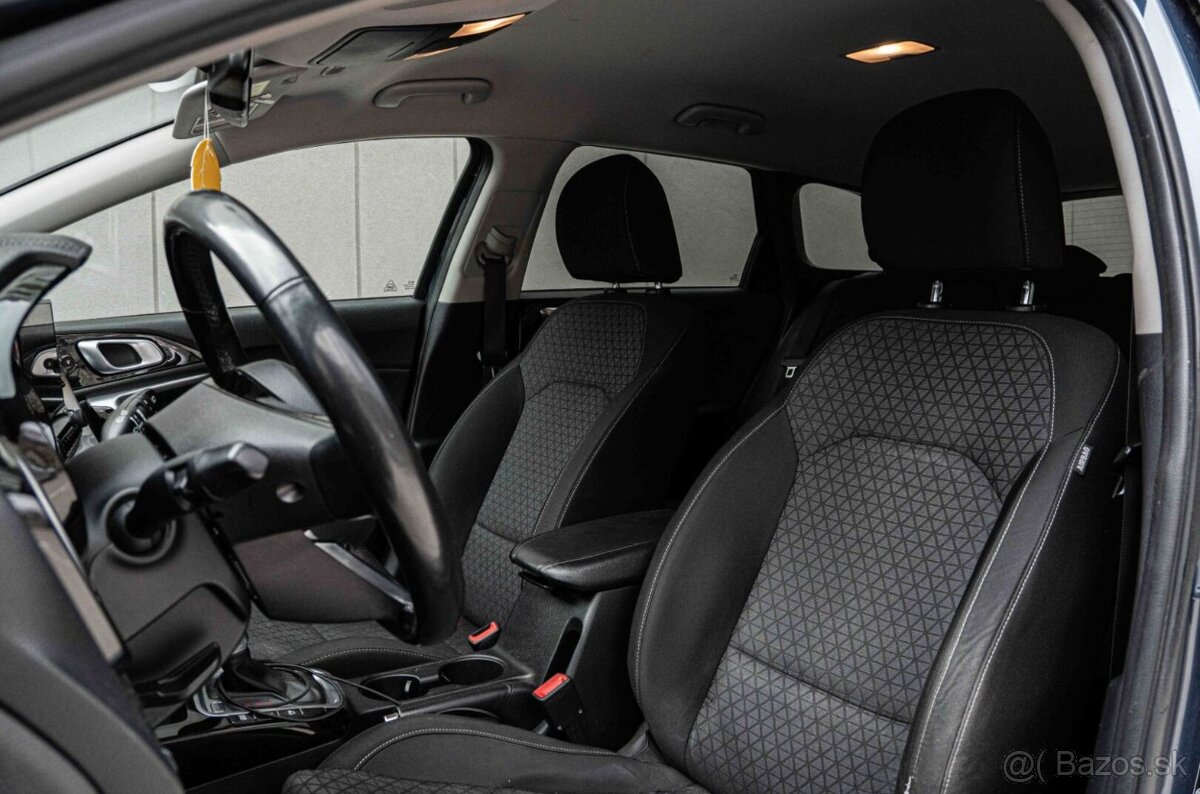 Kia Ceed 1.6 CRDi mHEV Gold A/T - 14