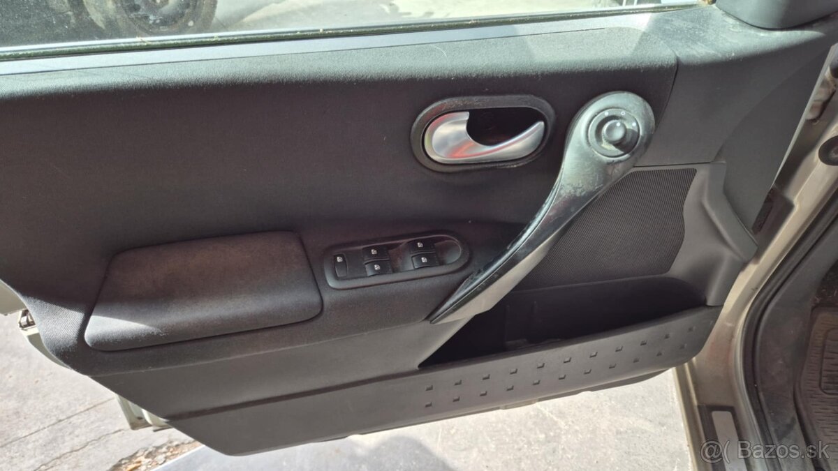 Renault Megane II 1,6i 83kw kód motora: K4MT7 - 14