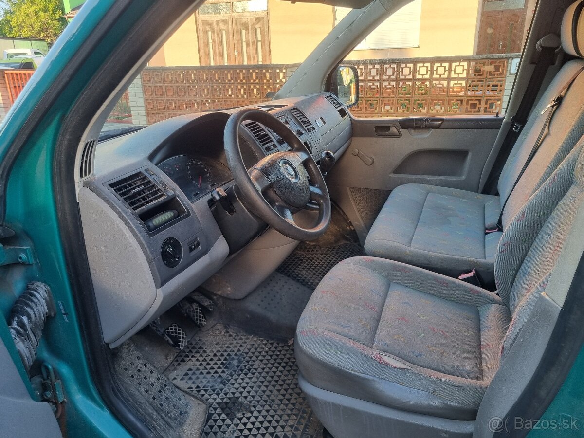 VW TRANSPORTER T5 1.9 TDi ROK-2007 - 14