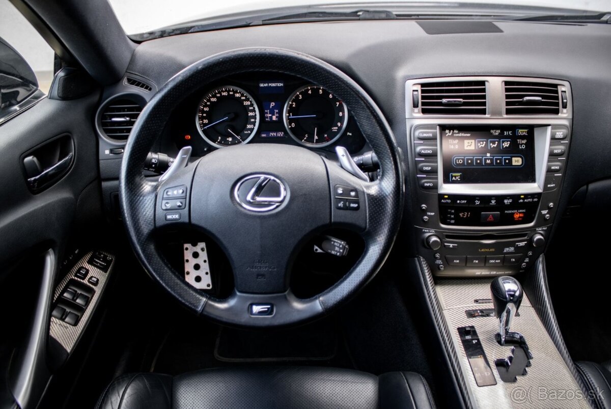 Lexus IS-F 5.0 V8 RWD AT8 - 14
