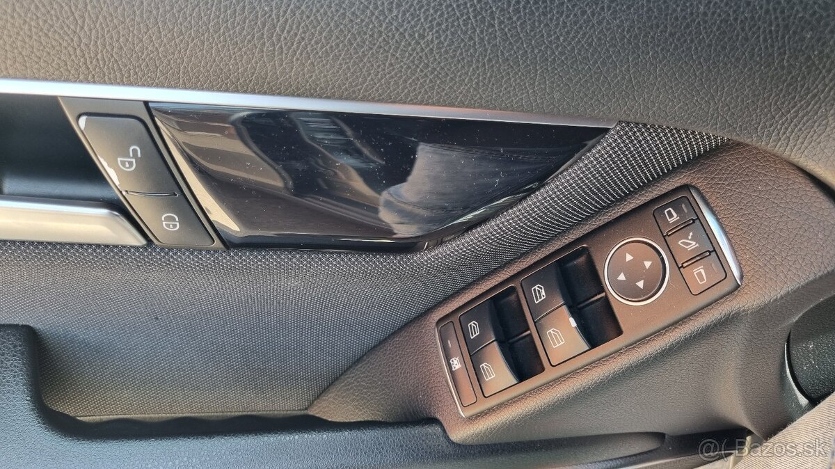 Mercedes-Benz C trieda Sedan 180CDi - 14