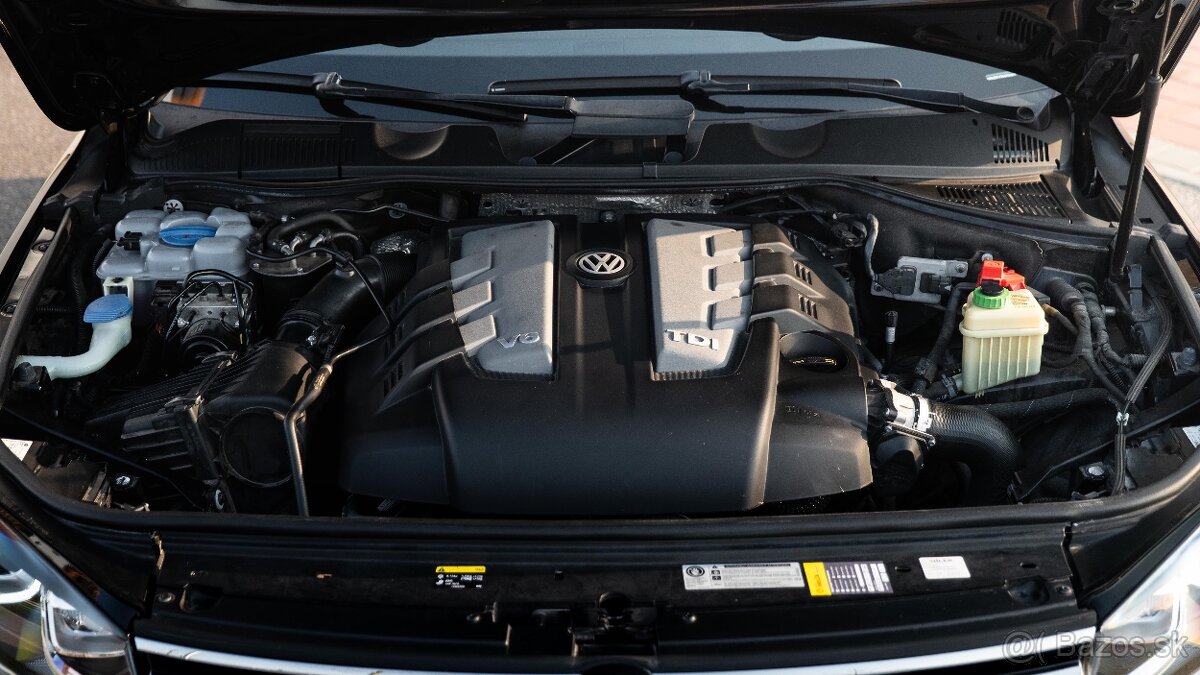 VW TOUAREG 3.0 TDI V6 4MOTION - 14