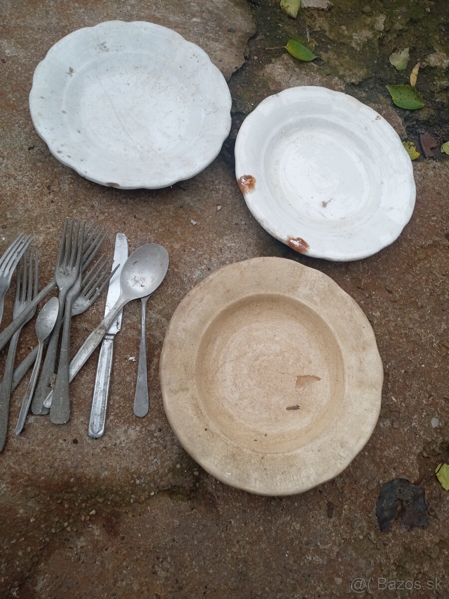 Taniere misy príbor - 14