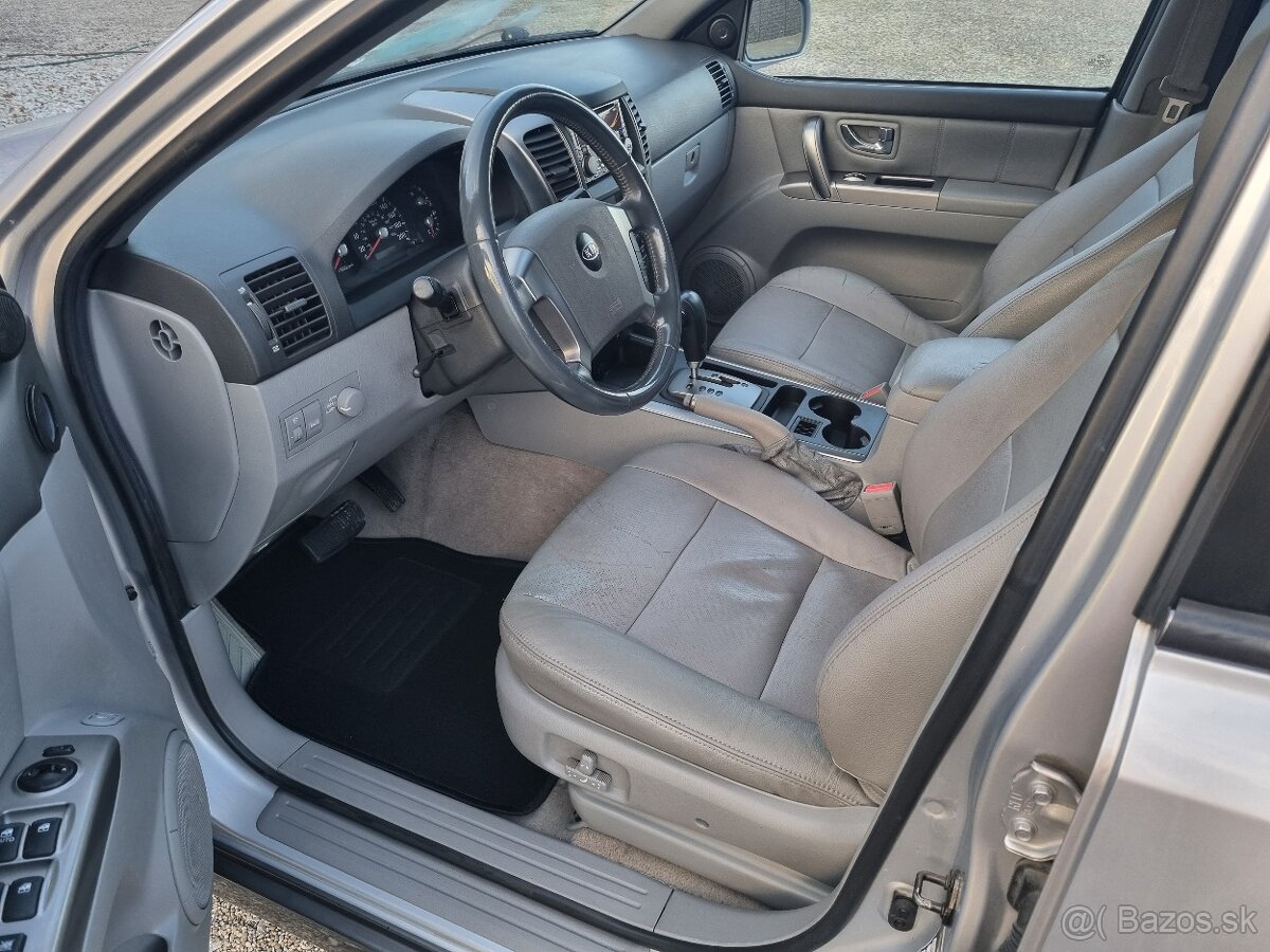 KIA SORENTO 2,5CRDi 4x4 - 14
