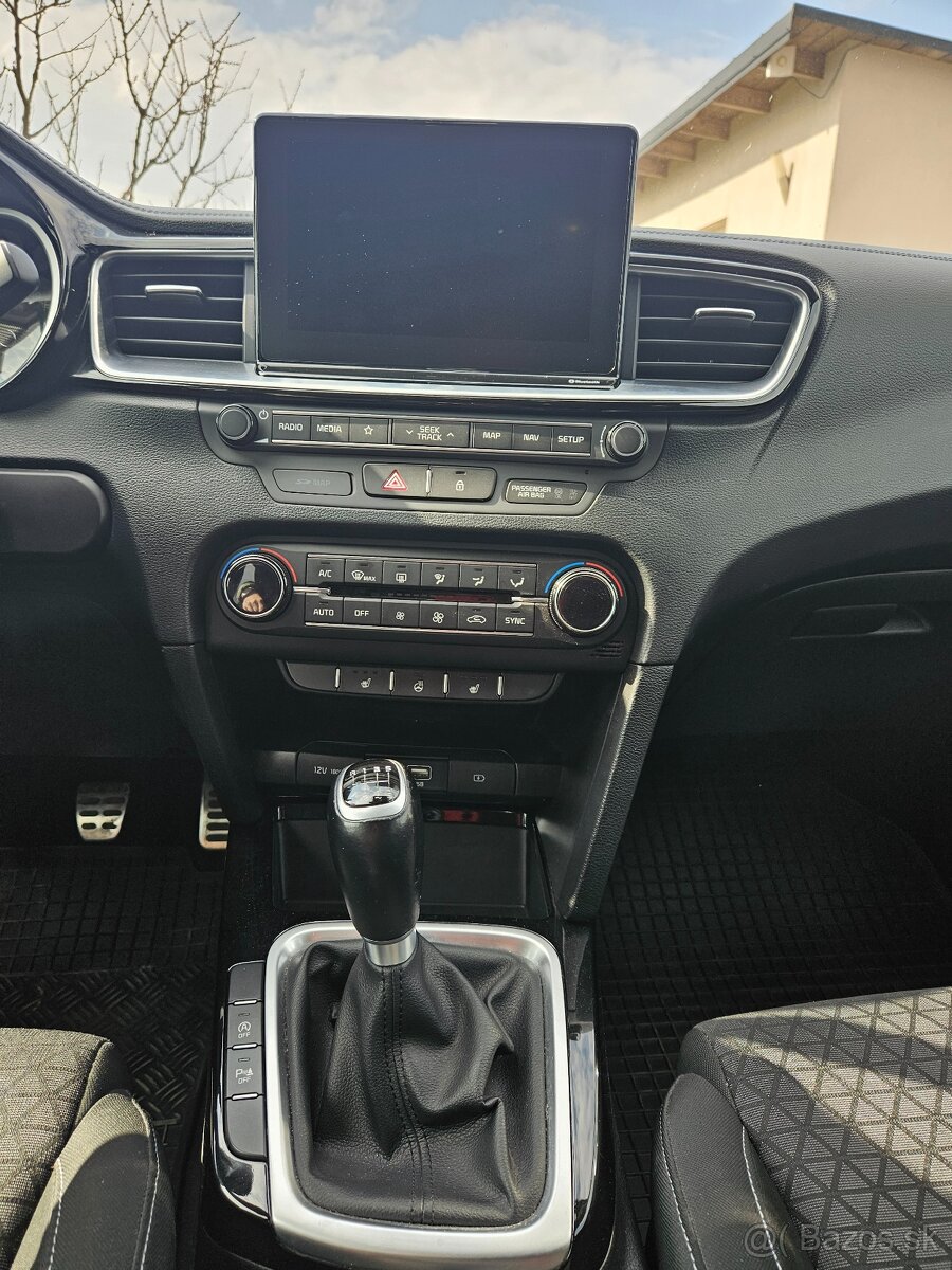 Predam KIA Ceed GOLD, LED pack, NAVI pack - 14