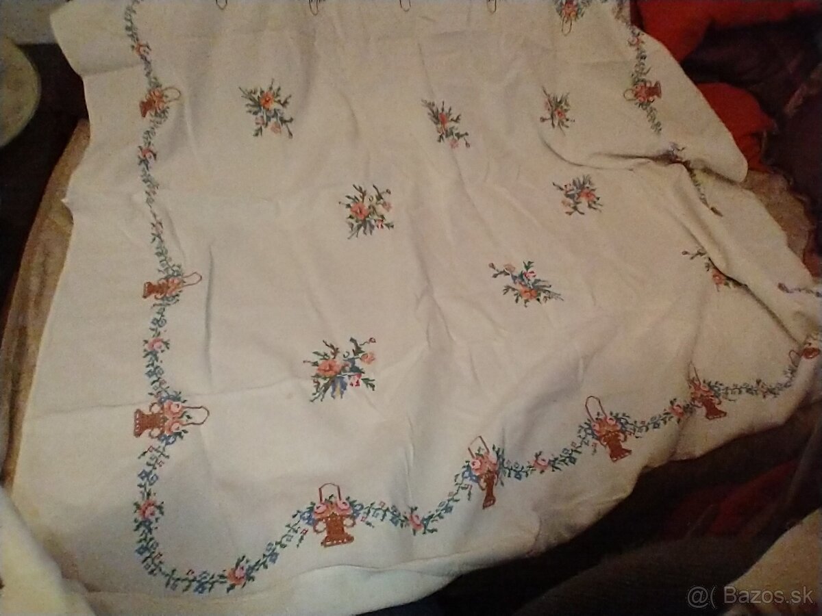 Retro vyšívané obrusy - 14