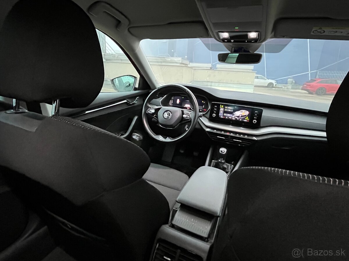 Škoda Octavia Combi – TOP STAV - 14