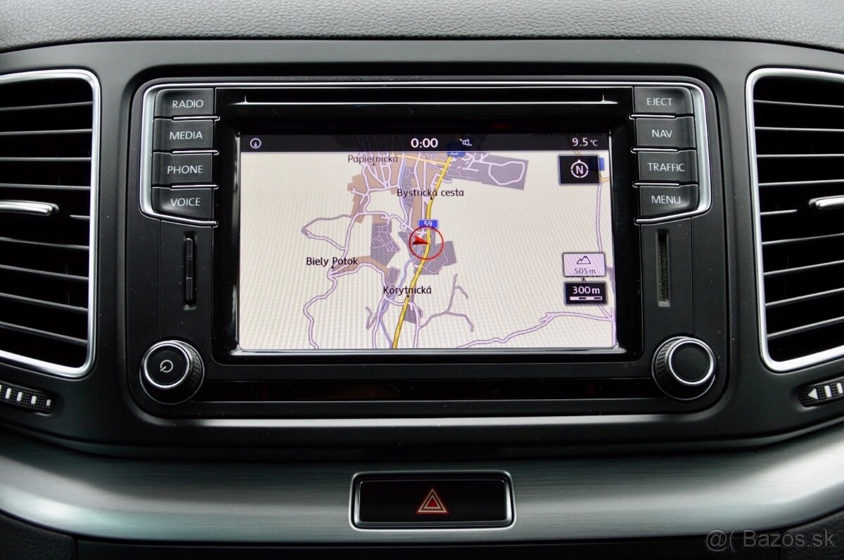 Volkswagen Sharan 2.0 TDI 150k Comfortline DSG --7 MIESTNE-- - 14