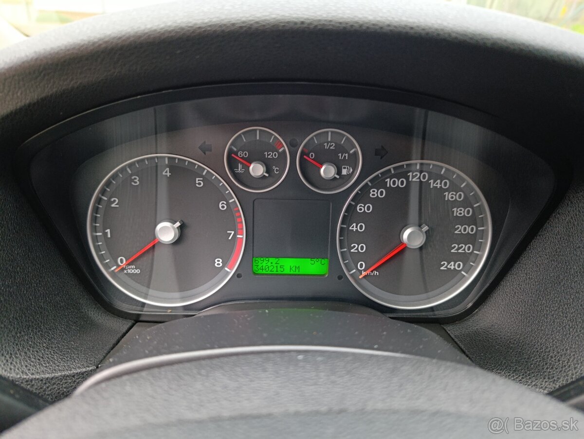 Predám Ford focus r.v. 2007 1,6 benzín - 14