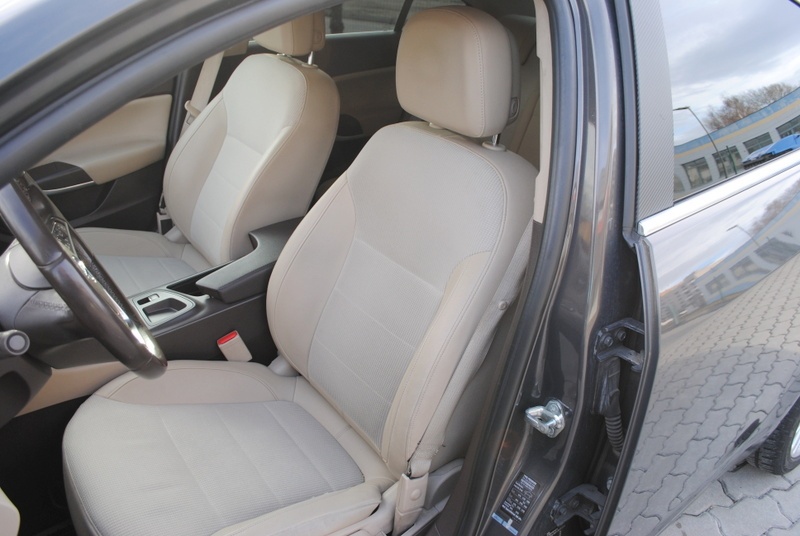 Opel Insignia 2.0 CDTI 130k Sport - 14