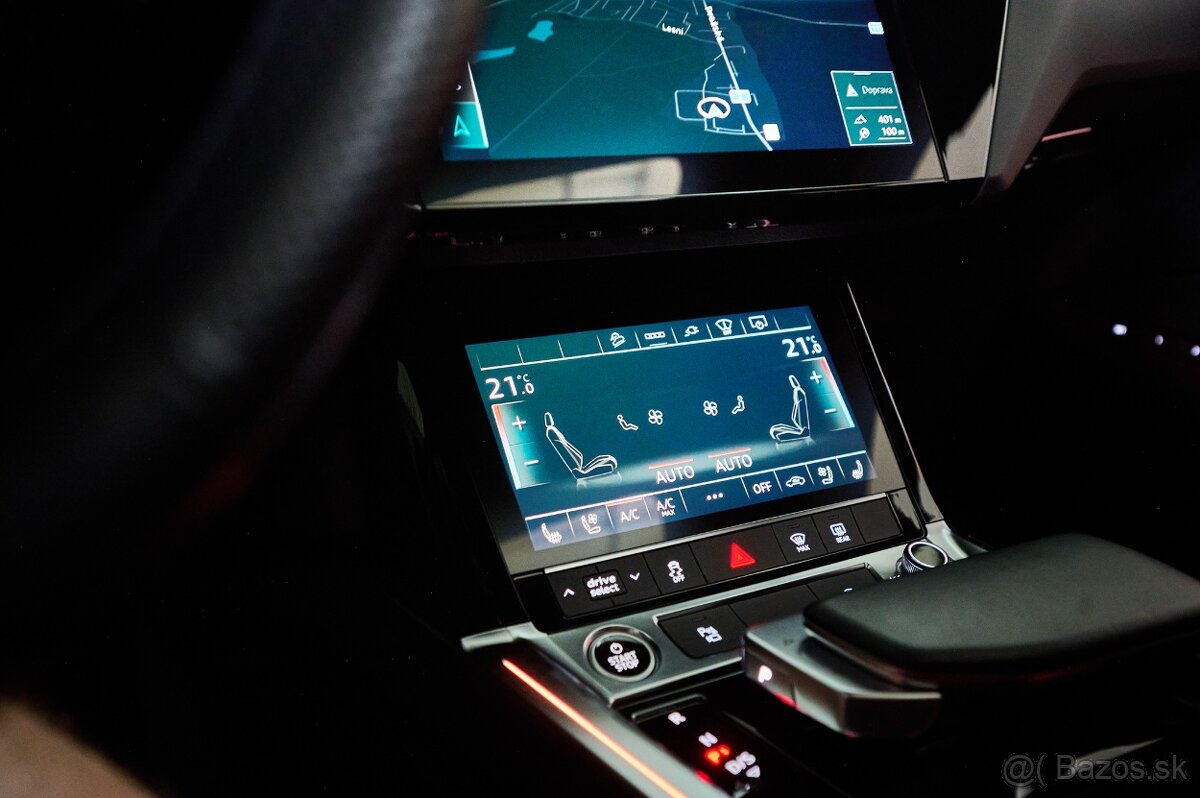 Audi e-tron 55 300kW S-line DigiLED Matrix NightV Pano Tažné - 14