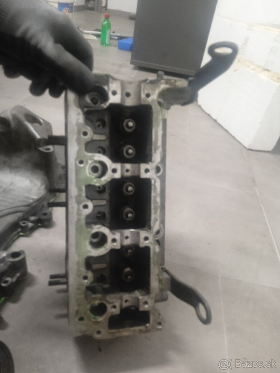 rozpredam motor VAG-škoda 1.2HTP 6V AWY BMD - 14