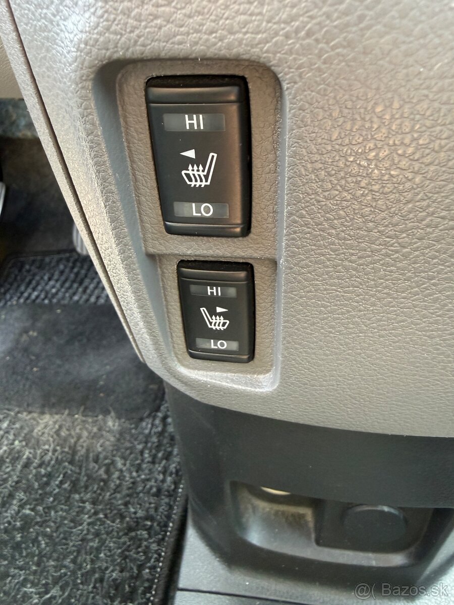 NISSAN NV200 Evalia 1.6 benzin TOP - 14