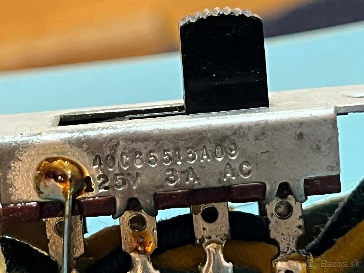 Fender Mustang Daphne Blue 1966 100% original - 14