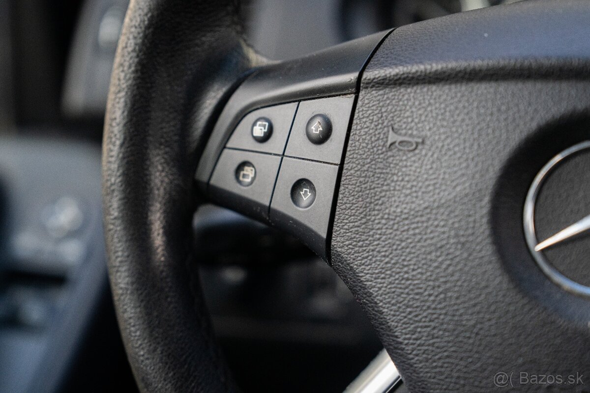 Mercedes - Benz B180, SR - 1.majiteľ - 14