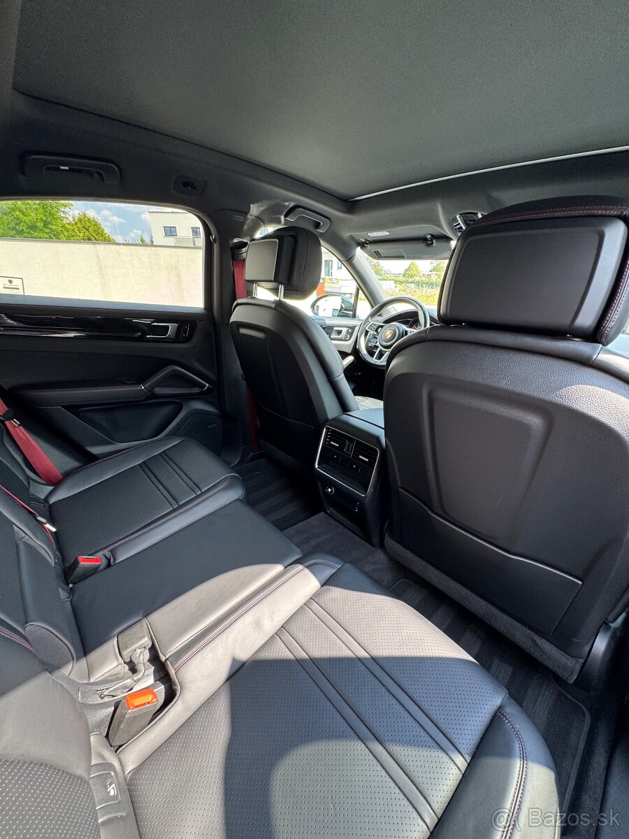 Porsche Cayenne Coupe E-HYBRID TOP DPH - 14