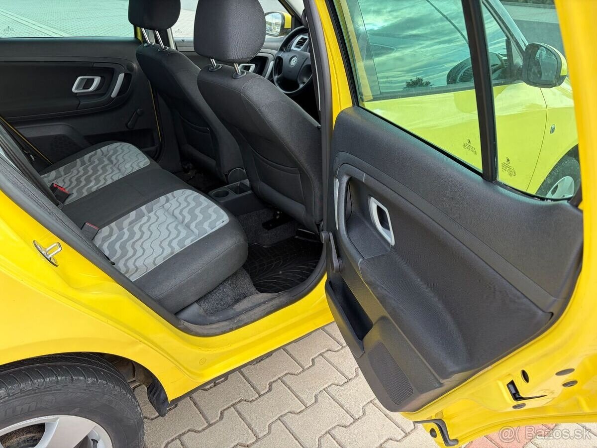 Škoda Fabia II 1.2 HTP 44kw klima - 14