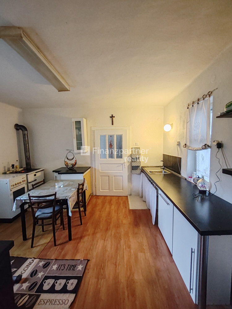 NOVINKA Rodinný dom s veľkým pozemkom a výhľadom na Veľkú J - 14