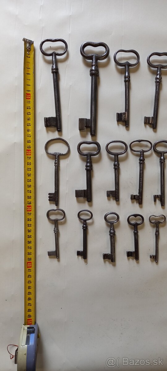 Kovanie železné starožitné,staré kľúče a iné. - 14