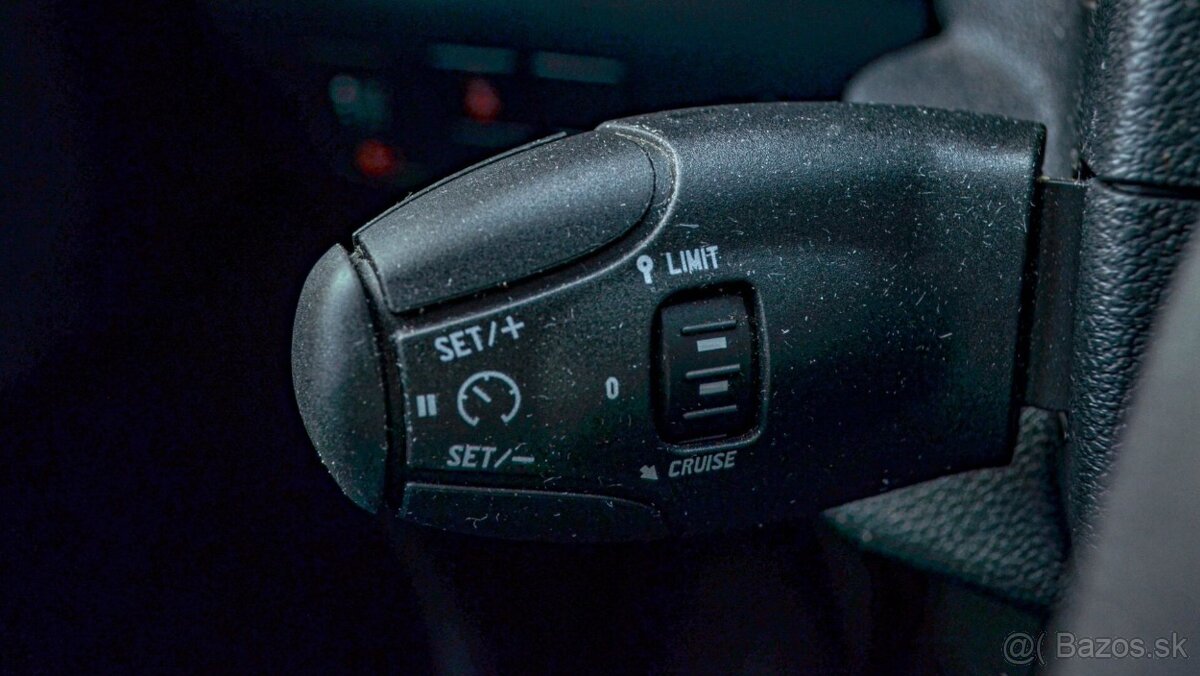 Peugeot 301 1.2 PureTech Allure - 14