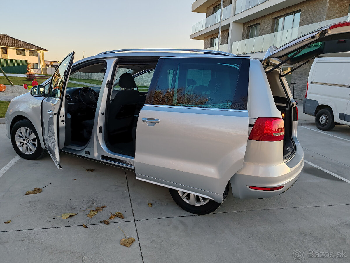 Predám VW Sharan 2.0 TDi CR HIGLINE r.v 2011 BLUEMOTION - 14