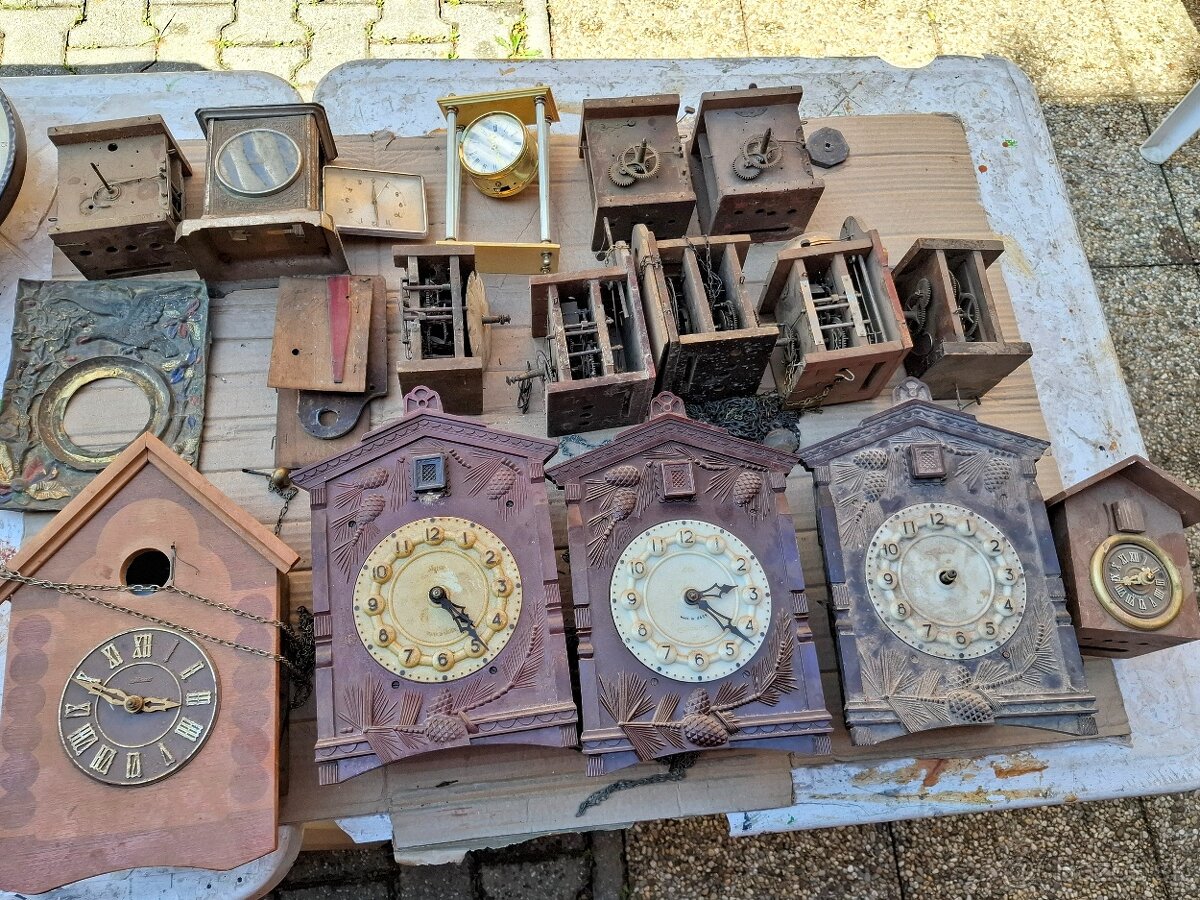 SÚČIASTKY NA STAROŽITNÉ HODINY A NÁBYTOK - 14