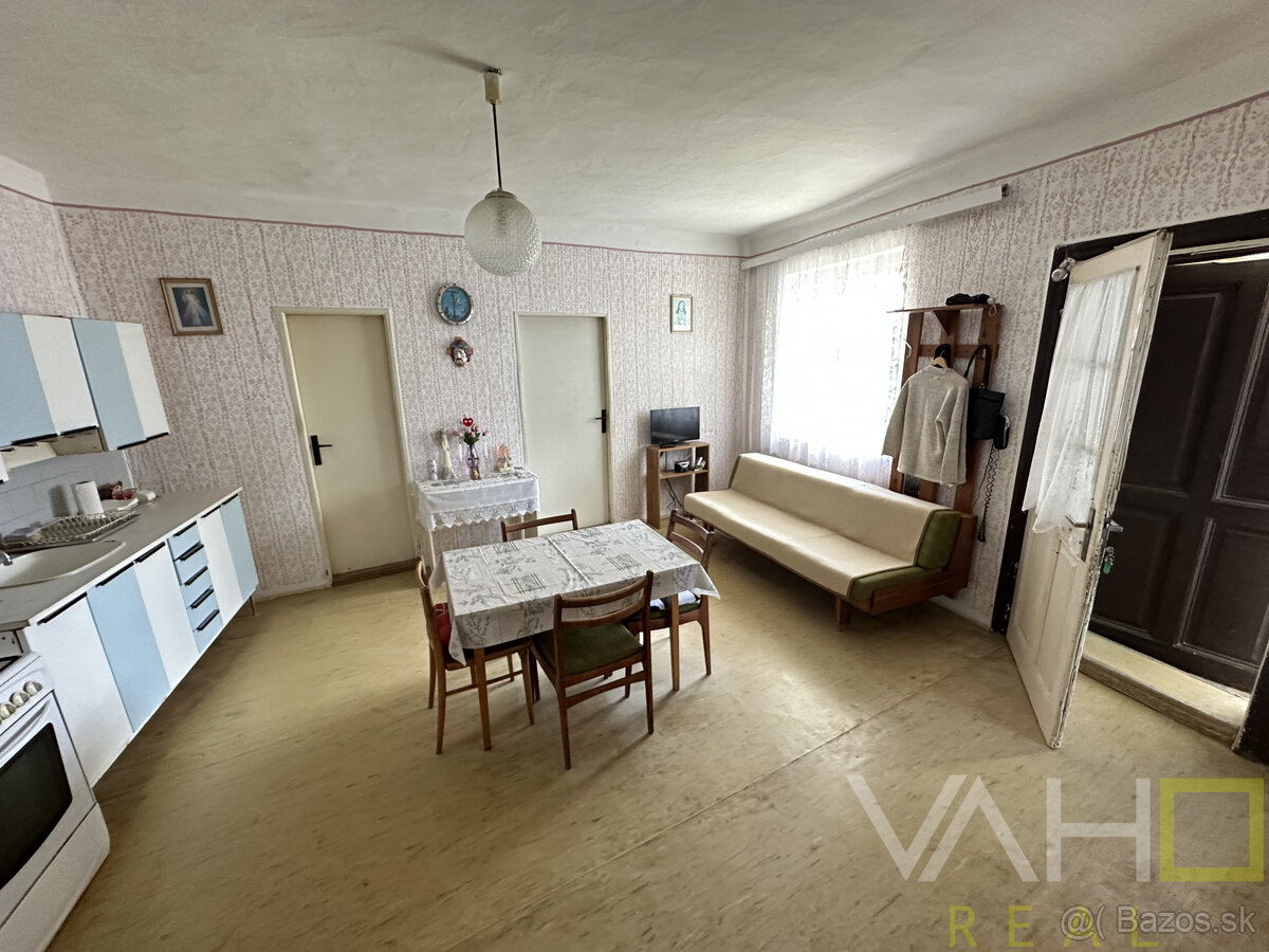 Rodinný dom s veľkým pozemkom a potenciálom – Siladice - 14