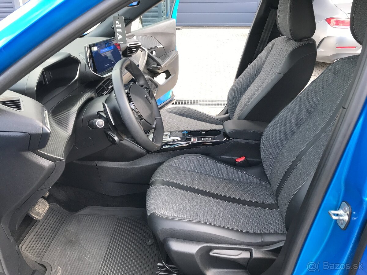 Peugeot 2008 1.2 PureTech 130 Allure EAT8 - 14