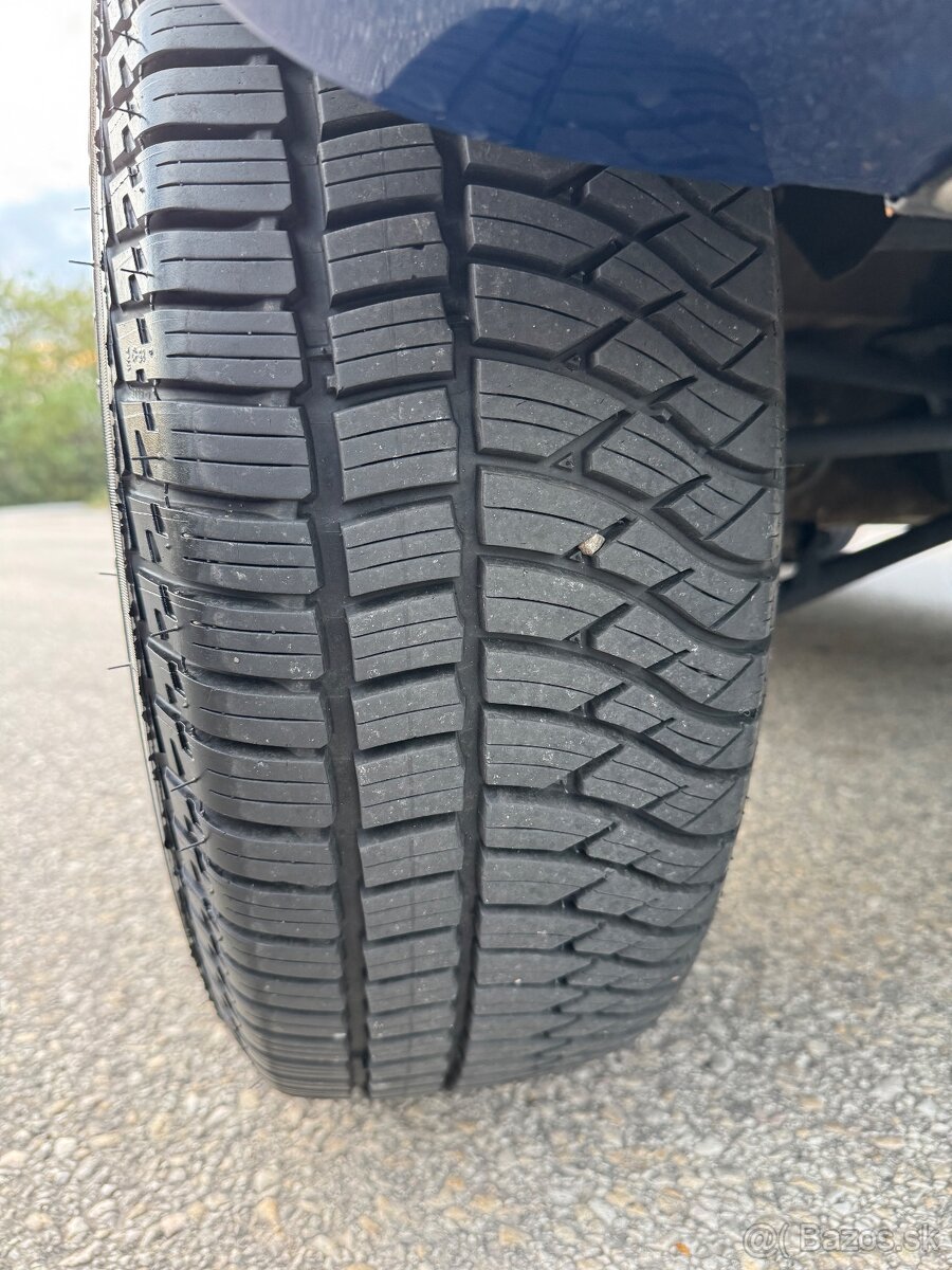 Toyota Rav4 2.0 D-4D 3D - 14