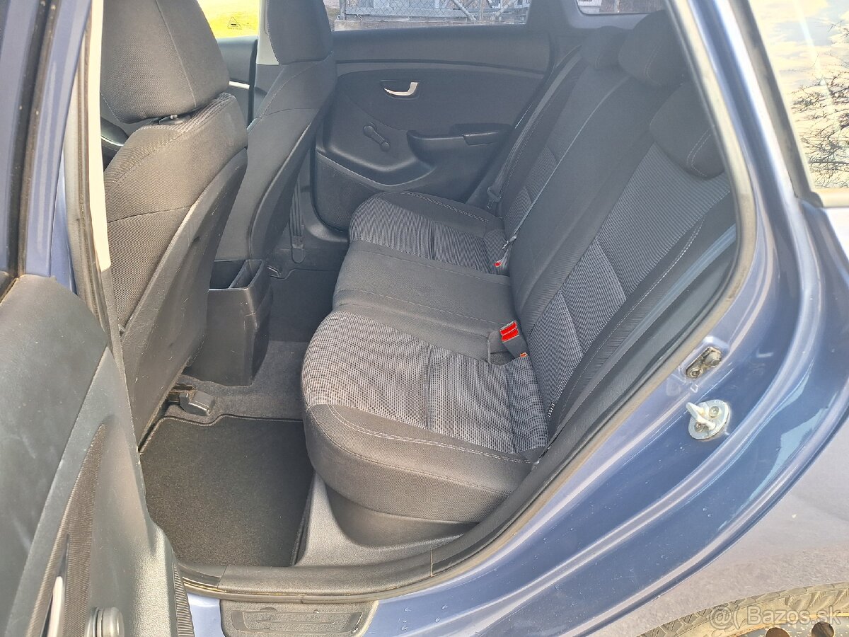 Hyundai i30 combi 1.4 crdi 66kw - 14