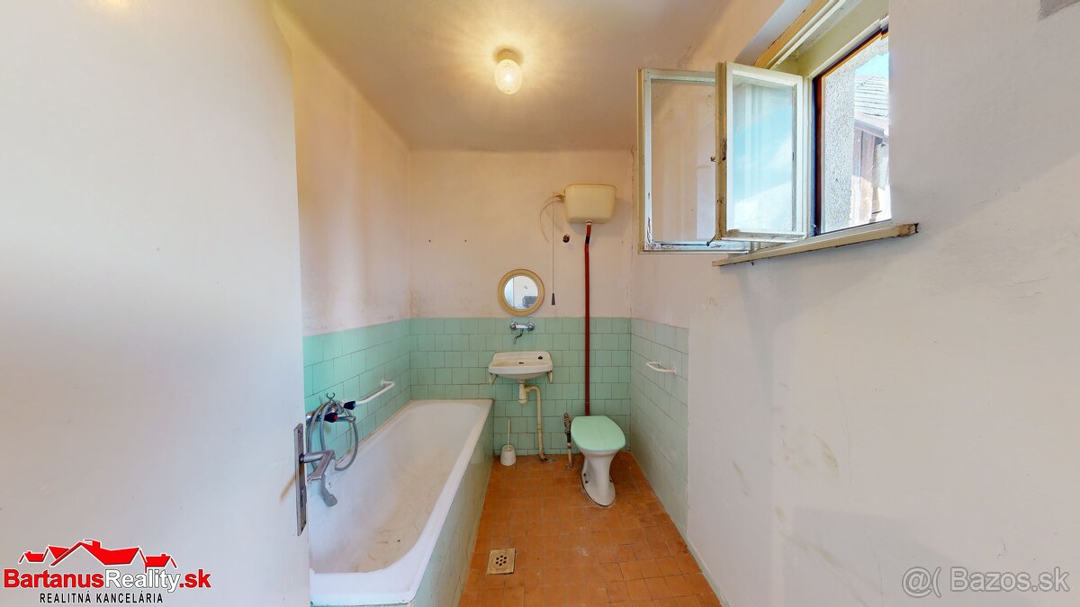 Na predaj starší rodinný dom v obci Horná Súča - 14