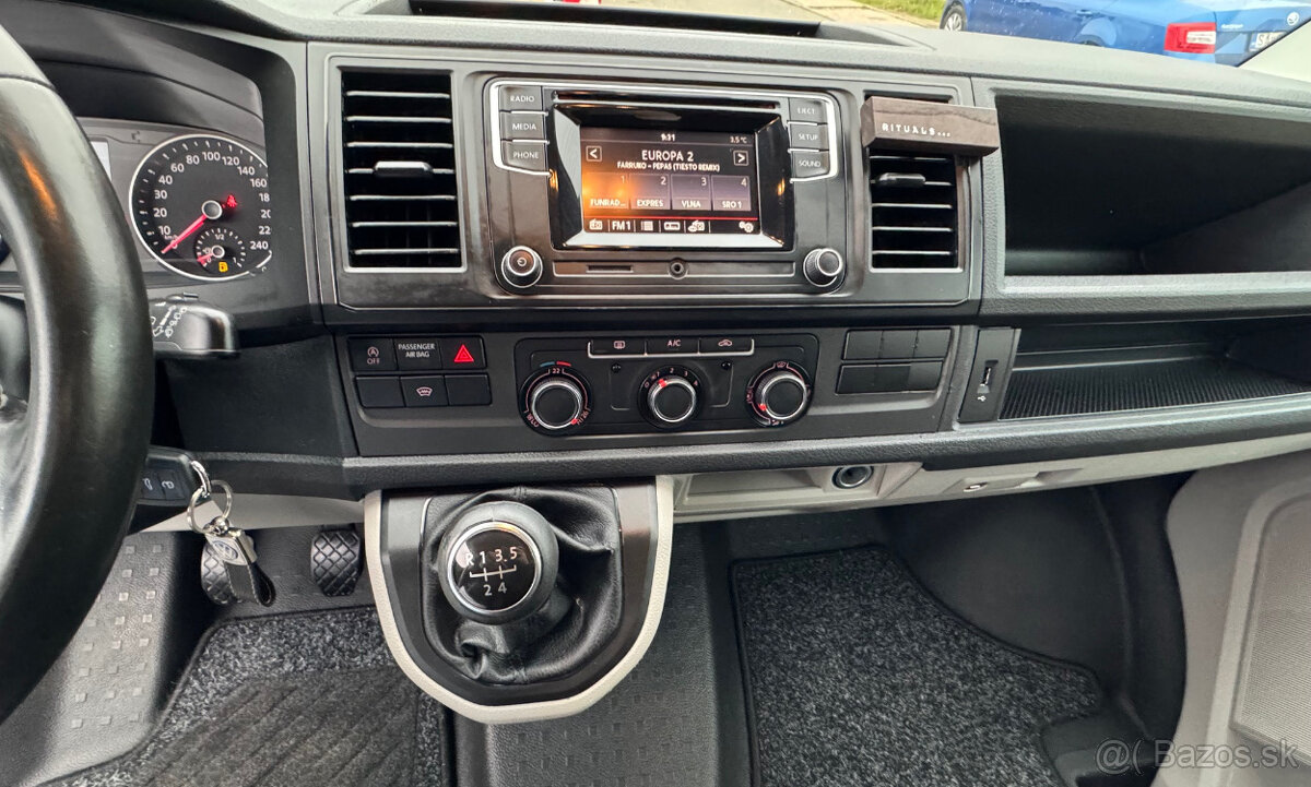 Volkswagen T6 Transporter 8 miestny - 14