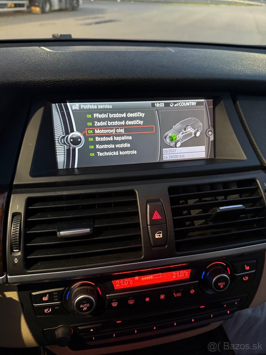 Bmw X5 30d E70, rok 2011, 180kw,Facelift,Pravidelny servis. - 14