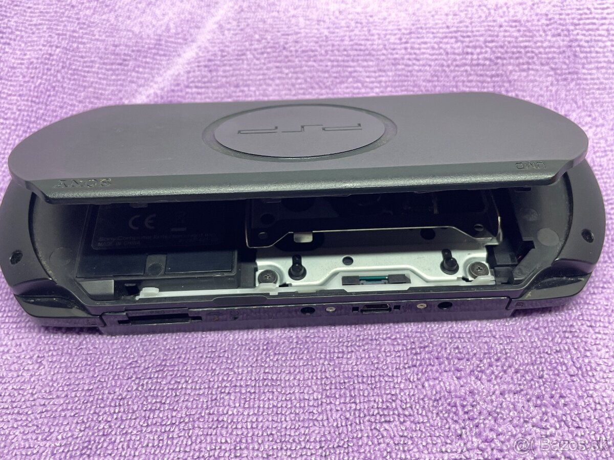 PSP - E1004 Prasknutý displej - 14