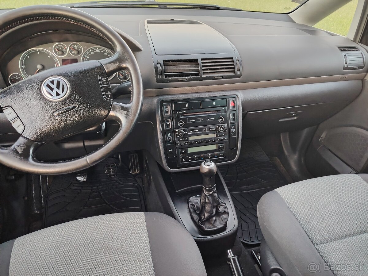 Predám VW Sharan 4x4 1.9 TDi - 14